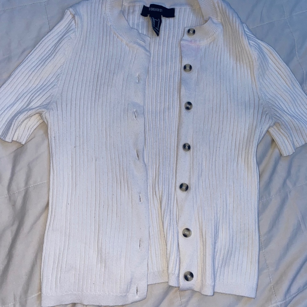Cute White cropped Button Up Top - Picture 1 of 3